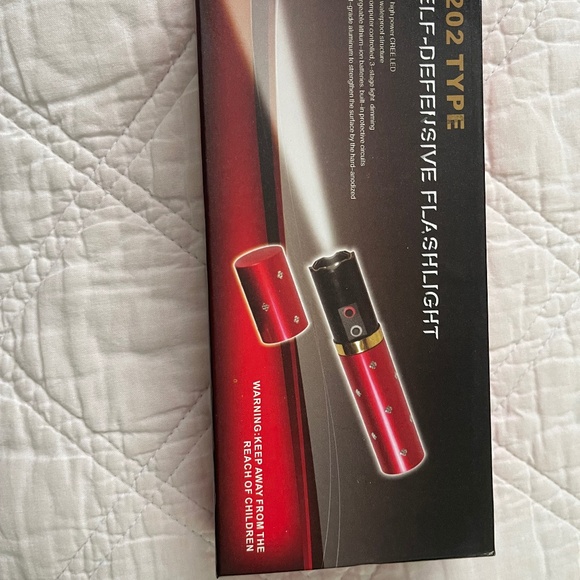 Taser/flashlight - Picture 2 of 2